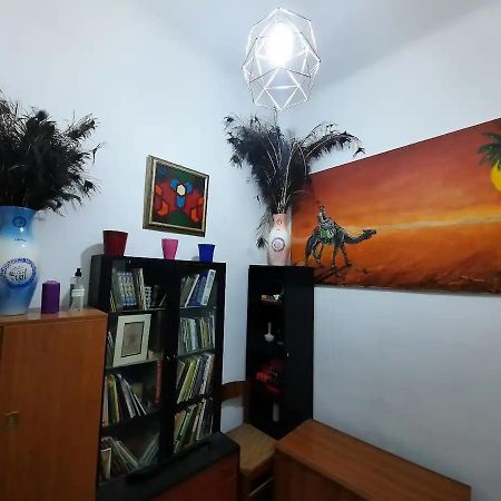 Private Room In A Quiet Apartment In The City Center Μιλάνο Εξωτερικό φωτογραφία