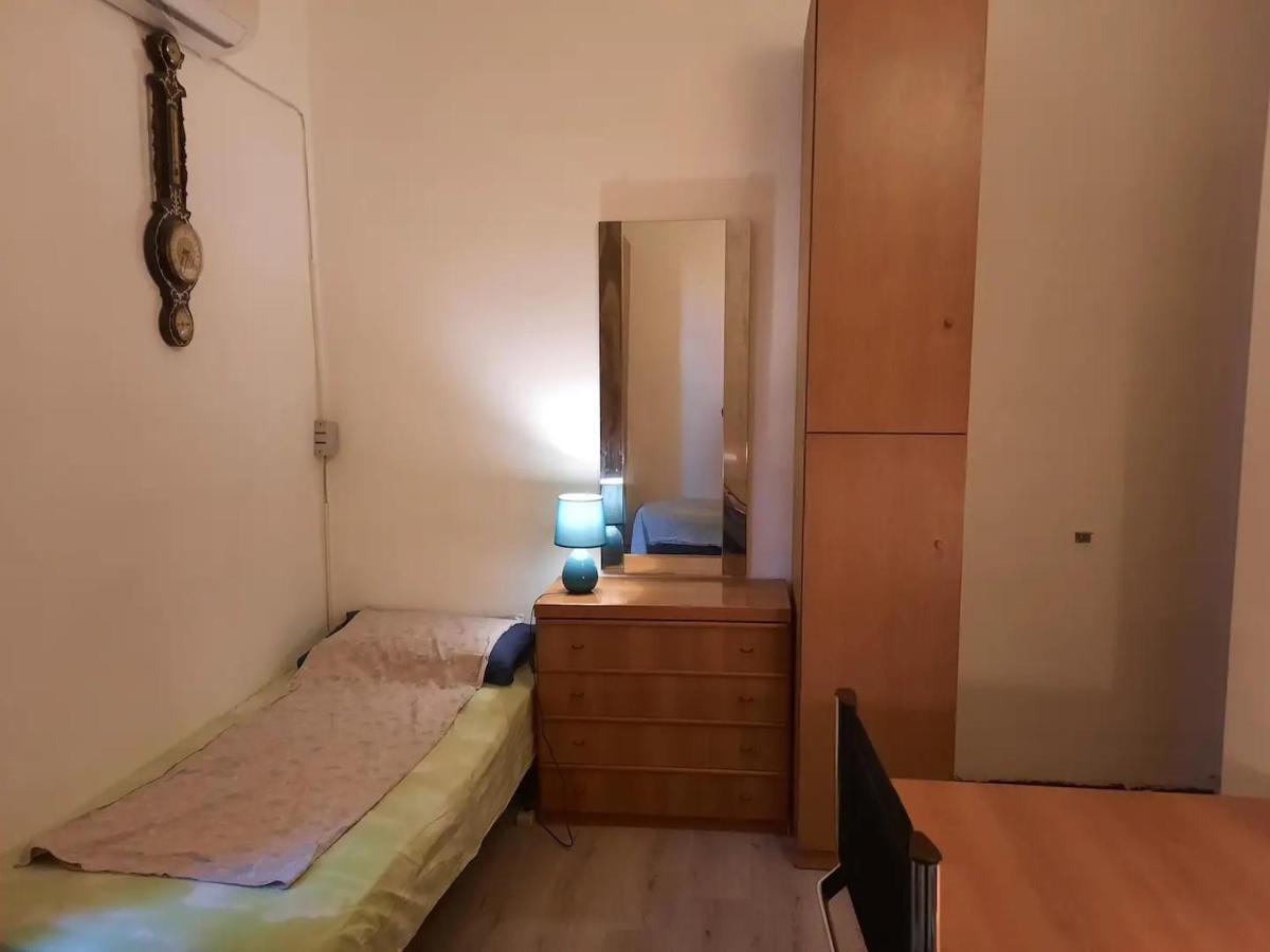 Private Room In A Quiet Apartment In The City Center Μιλάνο Εξωτερικό φωτογραφία
