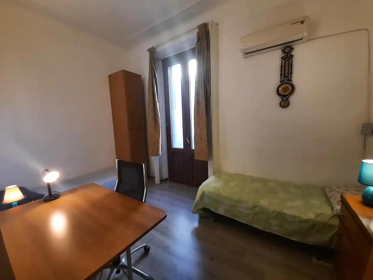 Private Room In A Quiet Apartment In The City Center Μιλάνο Εξωτερικό φωτογραφία