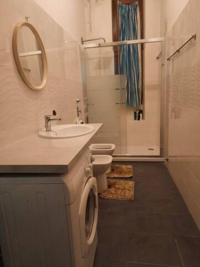 Private Room In A Quiet Apartment In The City Center Μιλάνο Εξωτερικό φωτογραφία