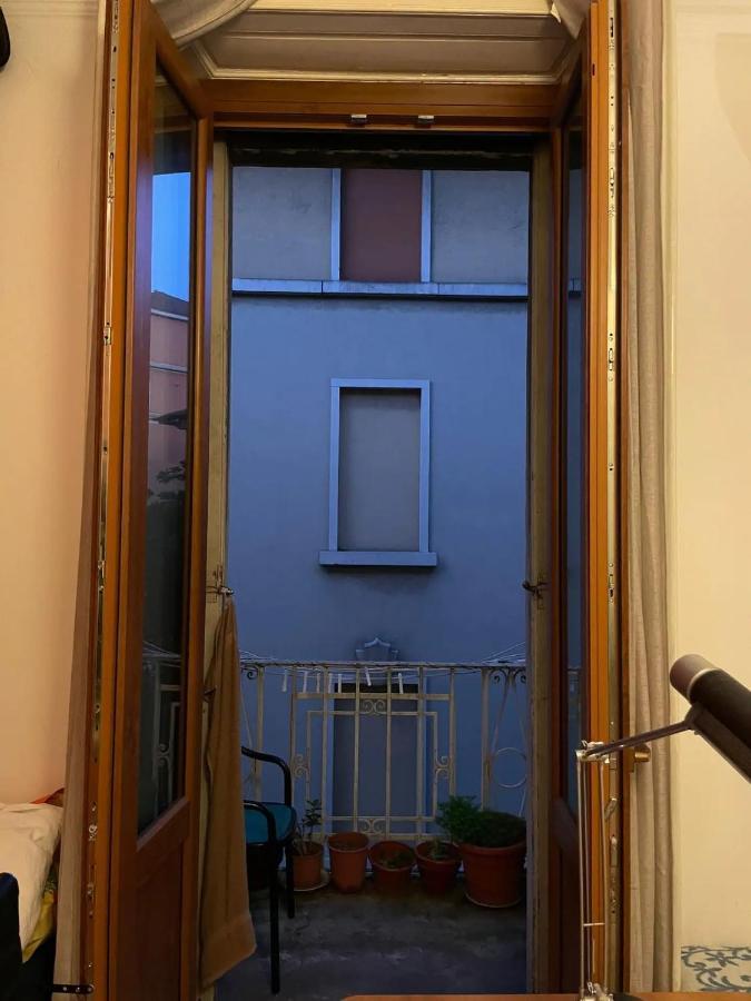Private Room In A Quiet Apartment In The City Center Μιλάνο Εξωτερικό φωτογραφία